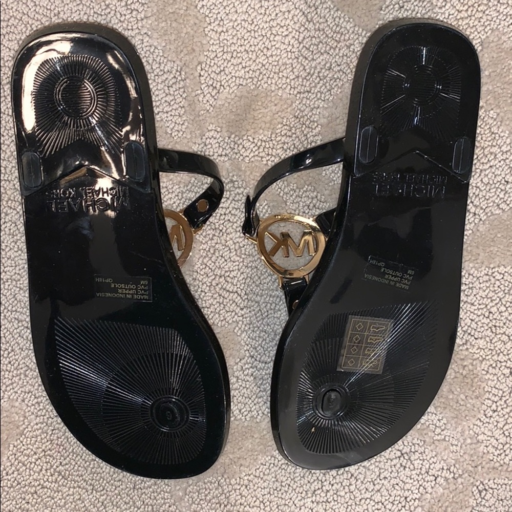 PRICED TO SELL. Size 6,  and. 8. - Picture 3 of 5